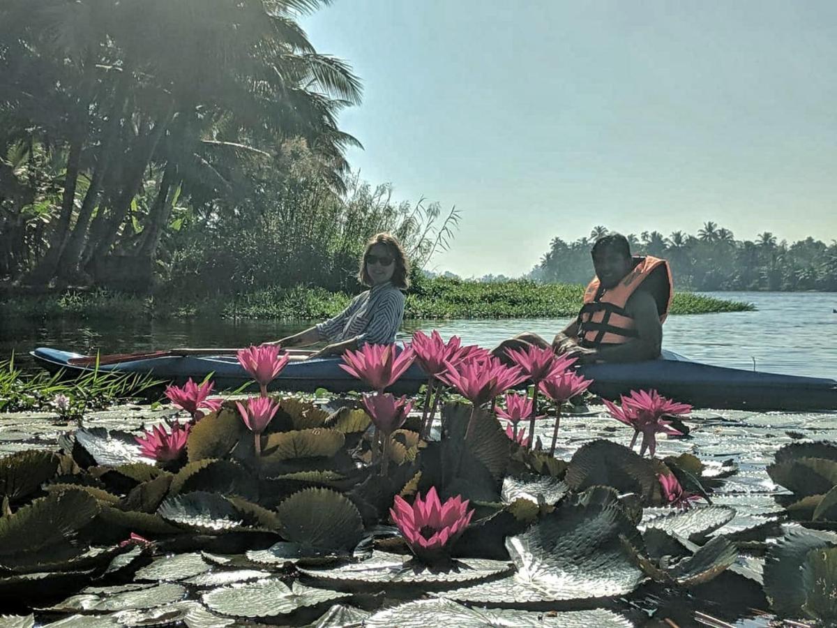 Sunsets And Palm Trees Bed and Breakfast Alappuzha Εξωτερικό φωτογραφία