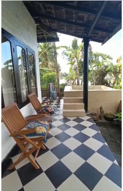 Sunsets And Palm Trees Bed and Breakfast Alappuzha Εξωτερικό φωτογραφία